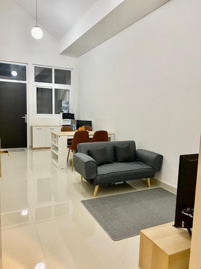 Villa Ku Villa Mu Semarang Zewnętrze zdjęcie